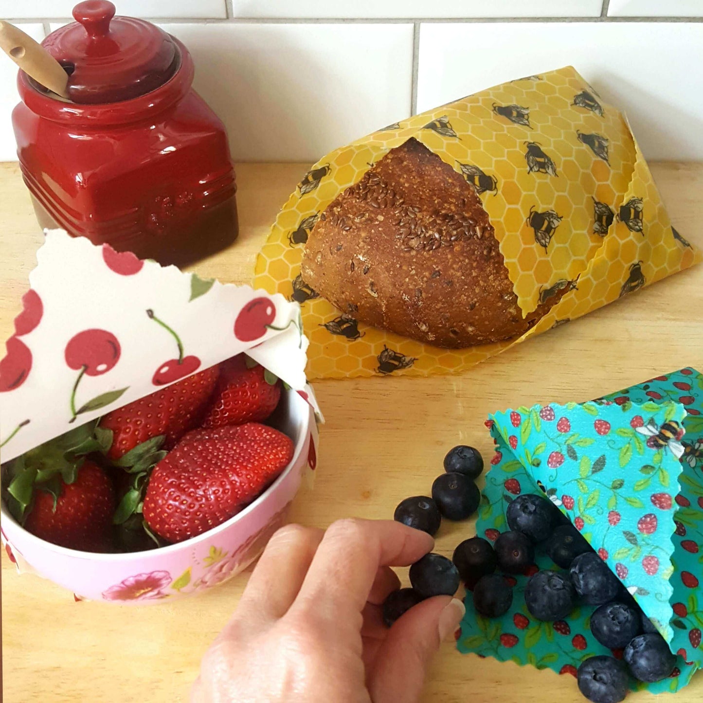 Classic Set of 3 L, M, S Beeswax Food Wraps | Yellow Bees