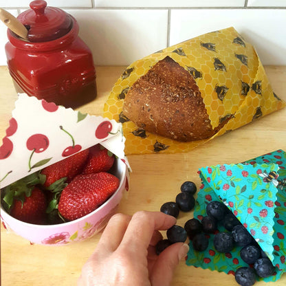 Classic Set of 3 L, M, S Beeswax Food Wraps | Yellow Bees